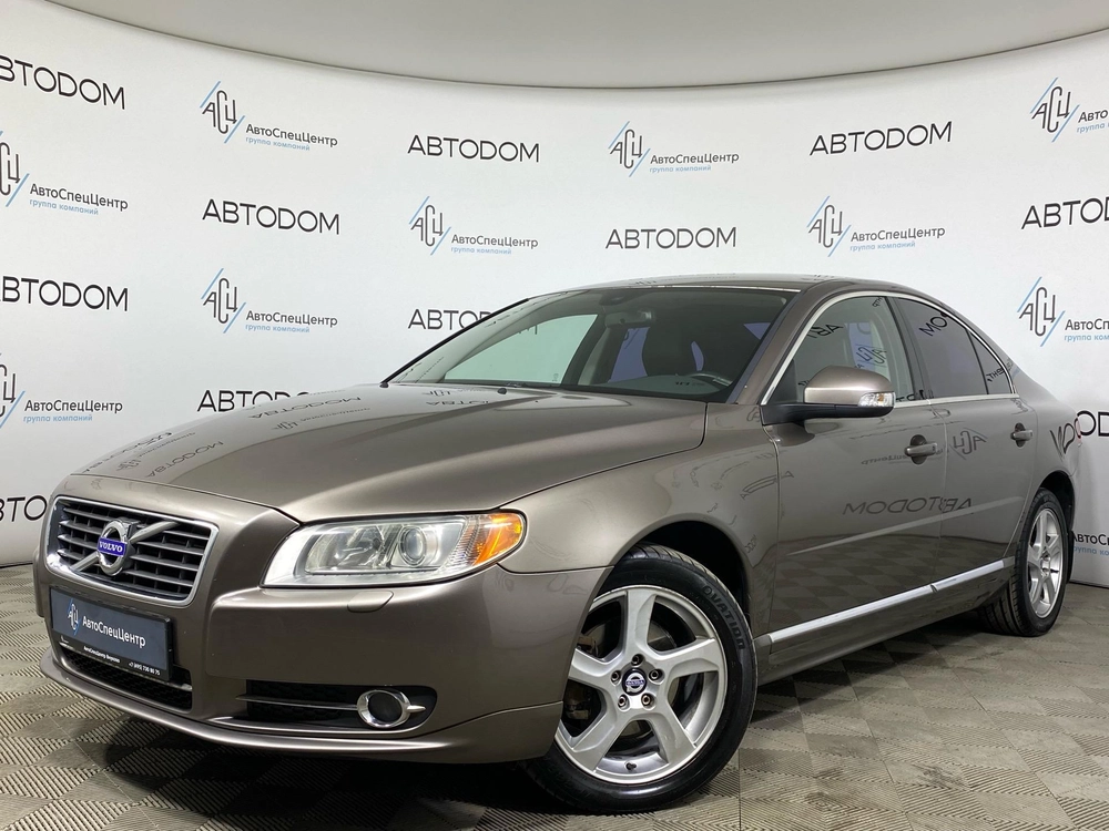 S80 Momentum 2.5 AT (231 л.с.)