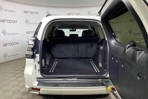 Land Cruiser Prado Base 2.8d AT 4WD (177 л.с.) фото 9