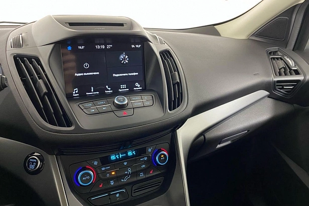 Kuga Trend Plus (2017) 1.5 AT 4WD (150 л.с.) фото 17