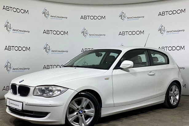 1 серии Base 118 2.0 AT (136 л.с.) фото 1