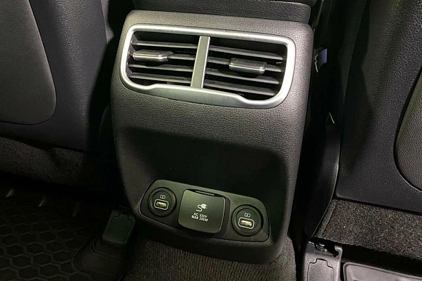 Santa Fe High-Tech + Exclusive 2.2d AMT 4WD (199 л.с.) фото 30