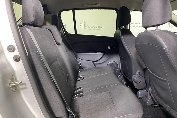 Sandero Confort 1.6 AT (102 л.с.) фото 12