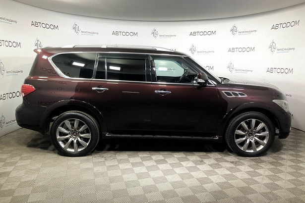 QX56 Hi-Tech 5.6 AT 4WD (405 л.с.) фото 5