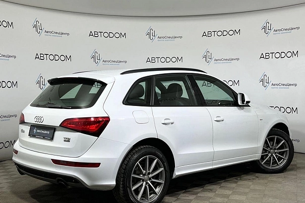 Q5 Base 2.0 AT 4WD (225 л.с.) фото 2