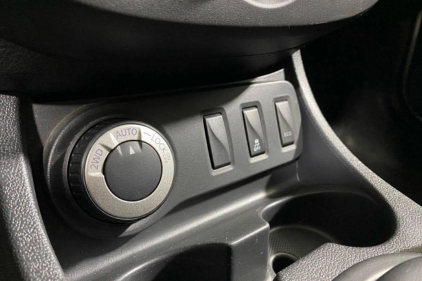 Duster Luxe Privilege 2.0 AT 4WD (143 л.с.) фото 21