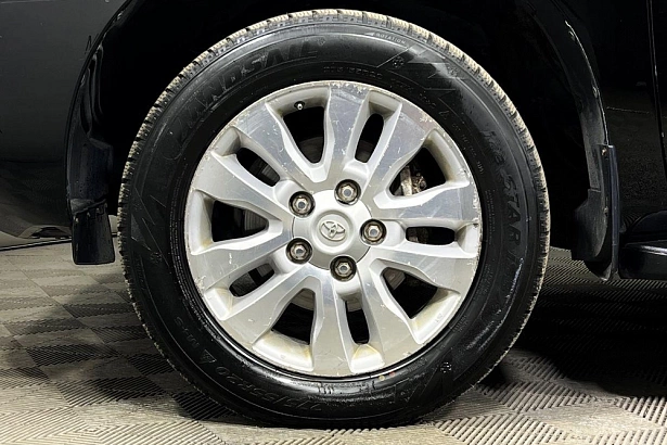 Sequoia Base 5.7 AT 4WD (381 л.с.) фото 15