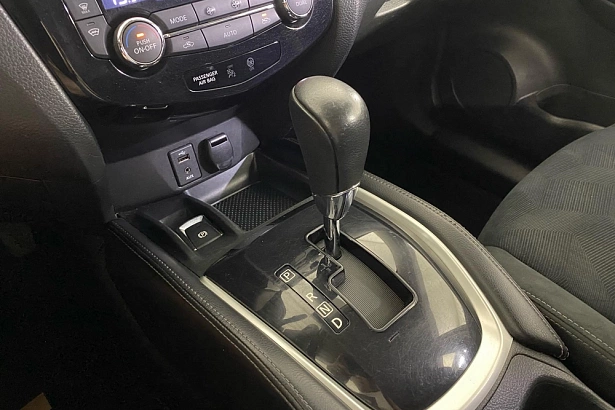 X-Trail SE 2.5 CVT 4WD (171 л.с.) фото 22