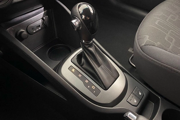 Rio Prestige 1.6 6AT (123 л.с.) фото 20