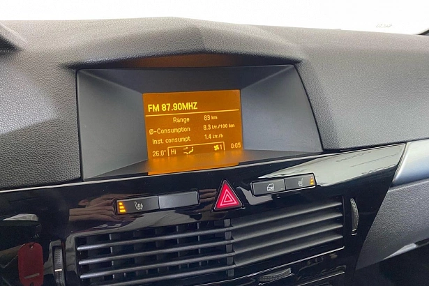 Astra Cosmo 1.6 MT (115 л.с.) фото 17