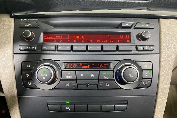 1 серии Base 118 2.0 AT (136 л.с.) фото 18