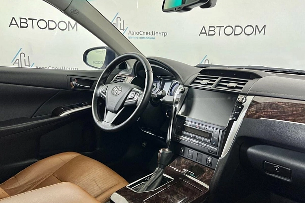 Camry Exclusive 2.5 AT (181 л.с.) фото 10