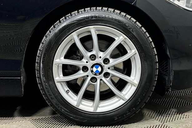 1 серии Base 118 1.5 AT (136 л.с.) фото 10