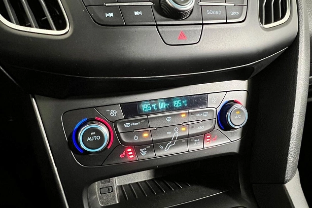 Focus SYNC Edition 1.6 MT (125 л.с.) фото 18