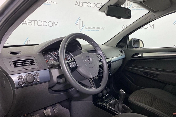 Astra Cosmo 1.6 MT (115 л.с.) фото 8