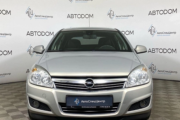 Astra Cosmo 1.6 MT (115 л.с.) фото 5