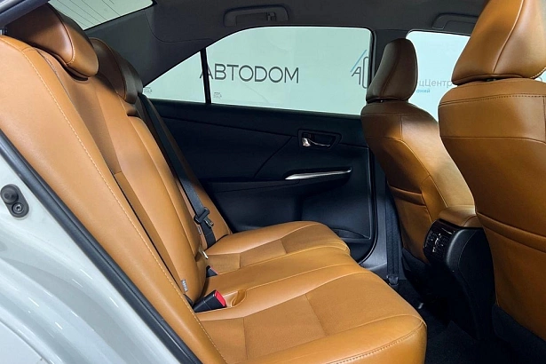 Camry Exclusive 2.5 AT (181 л.с.) фото 12