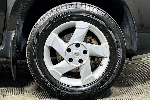 Duster Luxe Privilege 2.0 MT 4WD (143 л.с.) фото 10