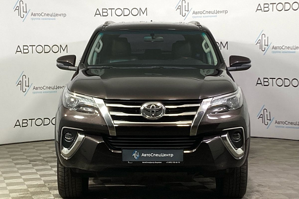 Fortuner Престиж 2.8d AT 4WD (177 л.с.) фото 3