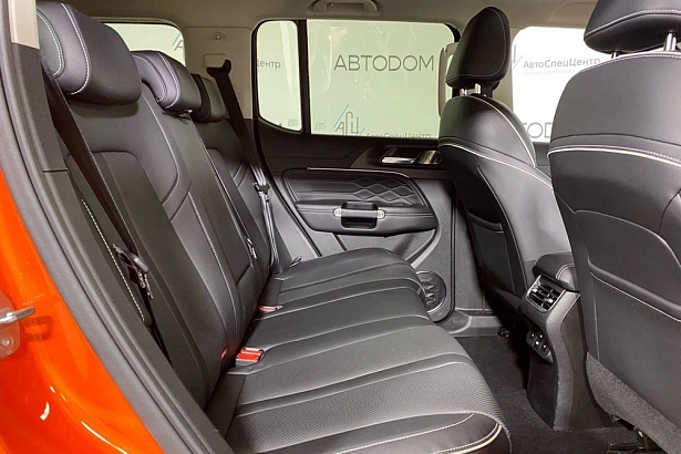 300 Premium 2.0 AT 4WD (220 л.с.) фото 13