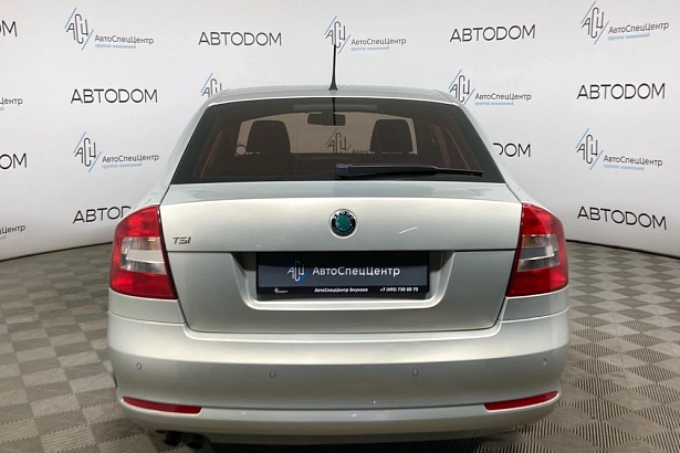 Octavia Elegance 1.8 AT (152 л.с.) фото 6