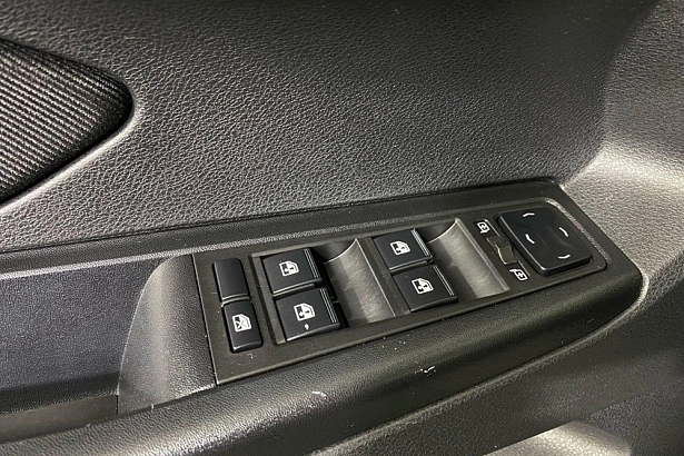 Vesta Comfort (2015-2016) 1.6 MT (106 л.с.) фото 13