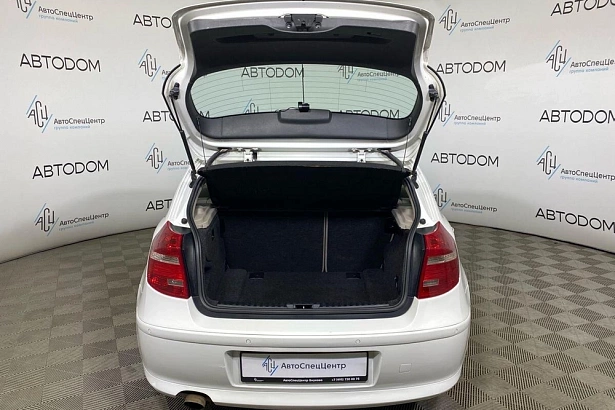 1 серии Base 118 2.0 AT (136 л.с.) фото 7