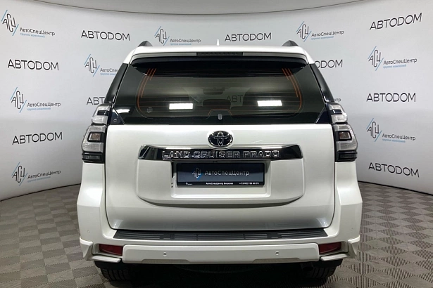 Land Cruiser Prado Base 2.8d AT 4WD (177 л.с.) фото 6