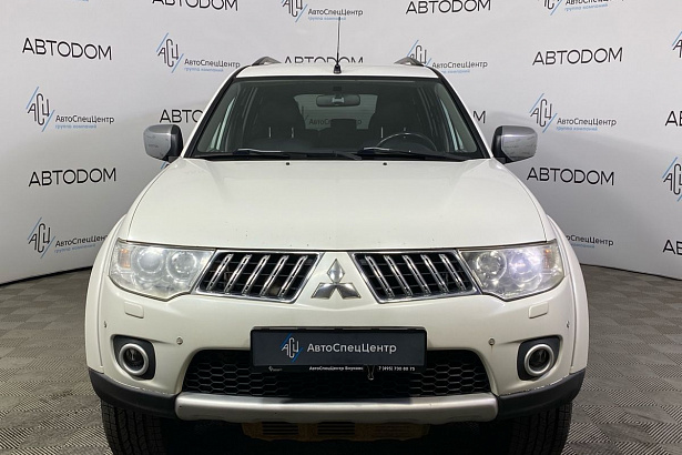 Pajero Sport Ultimate S03 2.5d AT 4WD (178 л.с.) фото 3