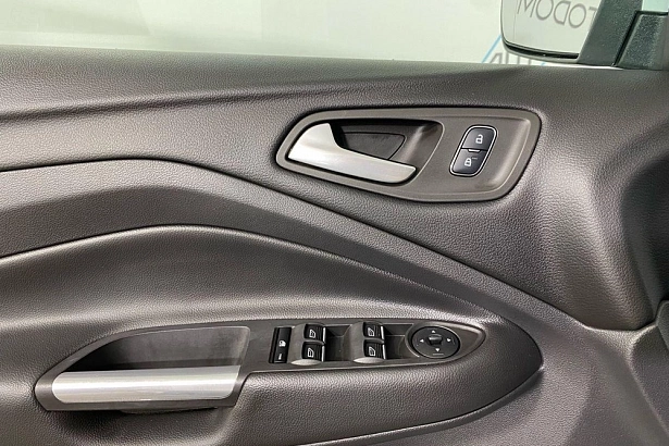 Kuga Trend Plus (2017) 1.5 AT 4WD (150 л.с.) фото 14