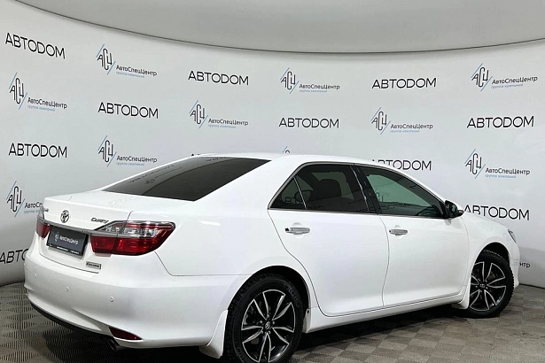 Camry Exclusive 2.5 AT (181 л.с.) фото 2
