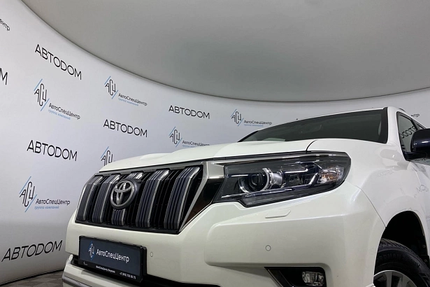 Land Cruiser Prado Base 2.8d AT 4WD (177 л.с.) фото 10
